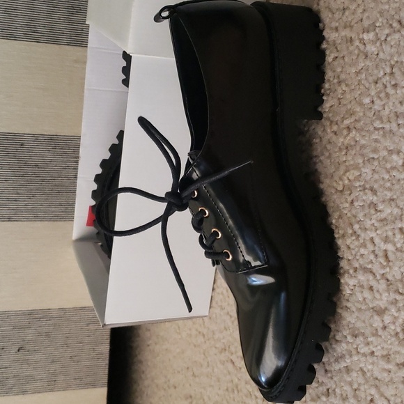 Shoe Dazzle Shoes - Oxford style Shoes